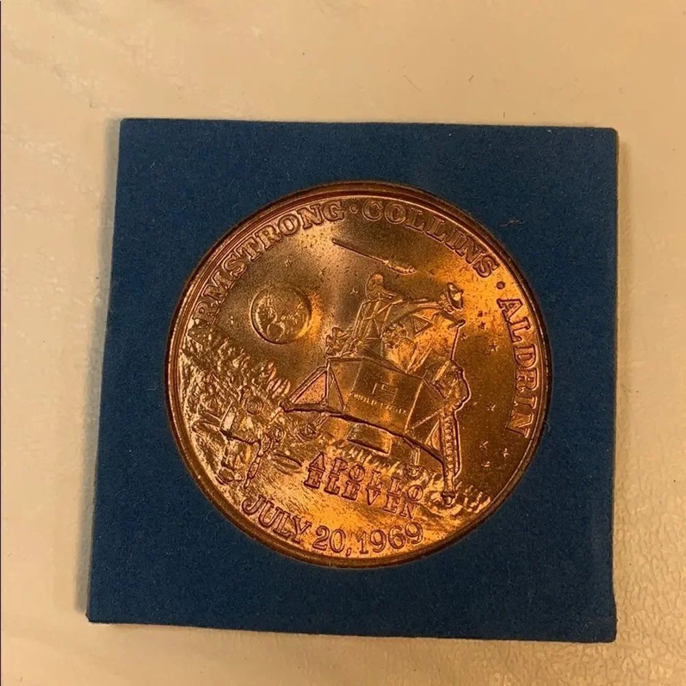 Project Apollo July 20, 1969 Commemorative Coin - Picture 2 of 5